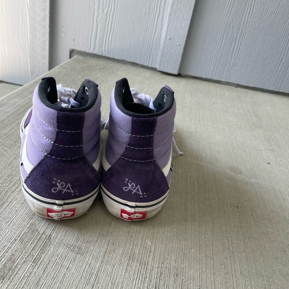 Vans Purple and White High-Top Sneakers with Signature Style - Picture 2 of 6